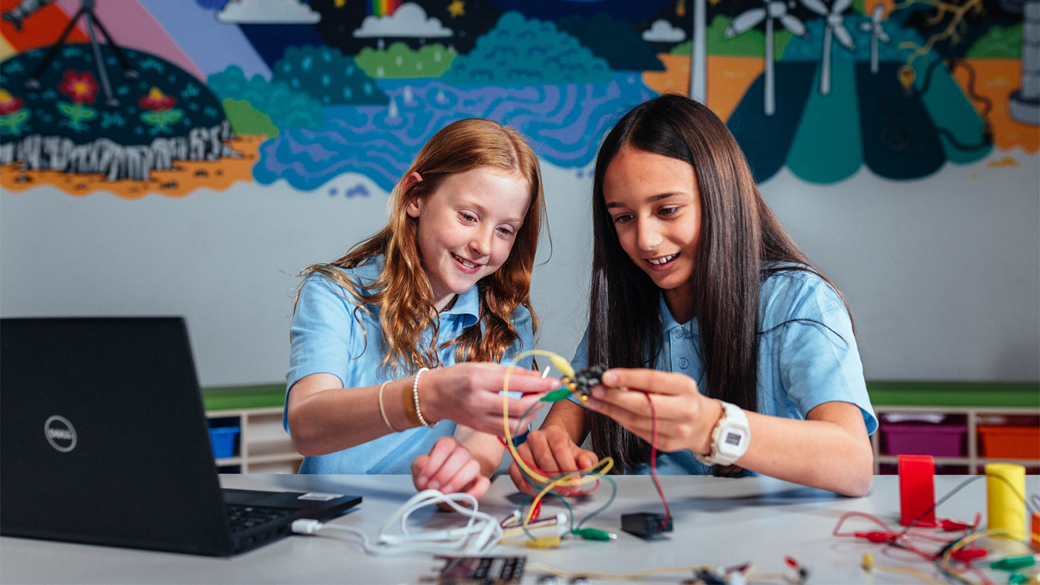 Two students work together during a Scienceworks education program.